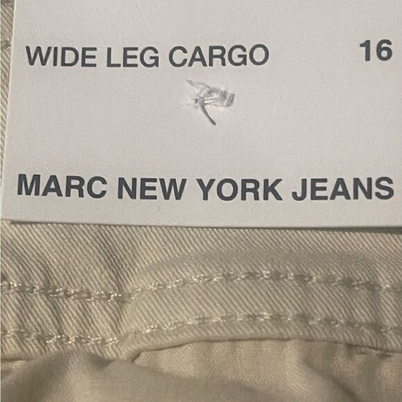 Marc New York Jeans Wide Leg Cargo Jeans Size:16 Color: Ivory - Picture 9 of 12